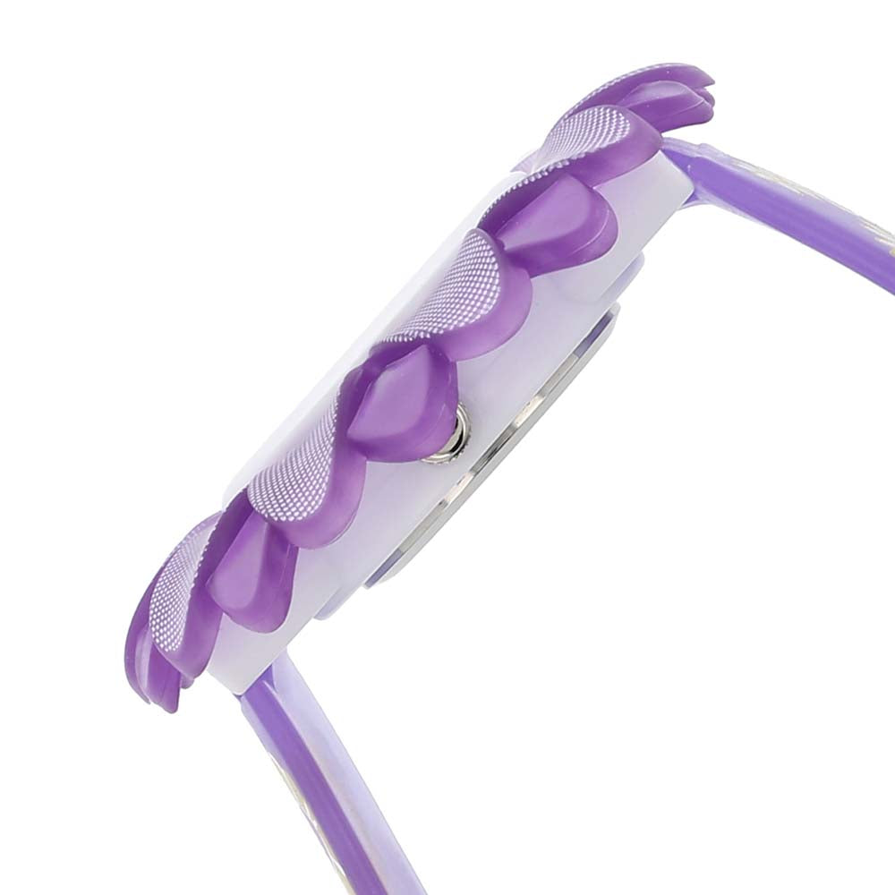 Zoop By Titan Quartz Analog Silver Dial PU Strap Watch for Kids