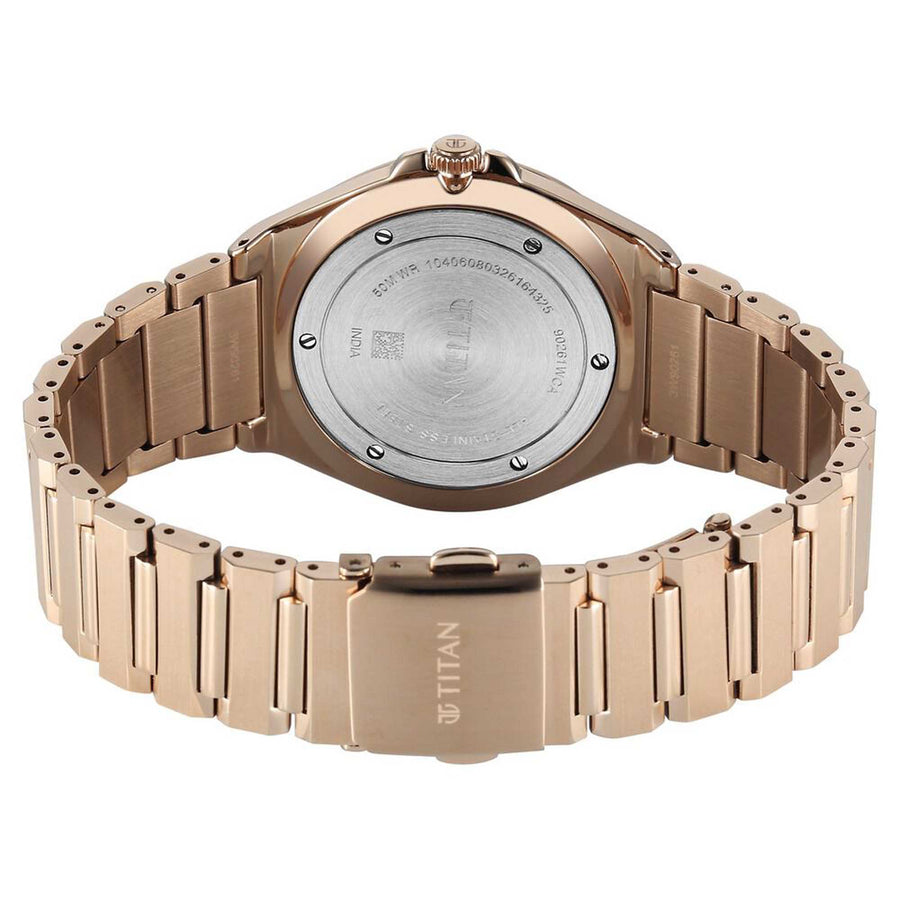 Titan Classique Sleek fit Quartz Analog Executive Style Watch