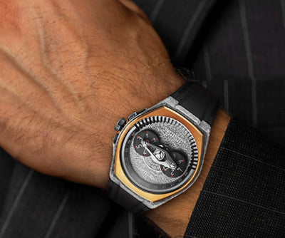 The Wandering Hour - Small Image 2